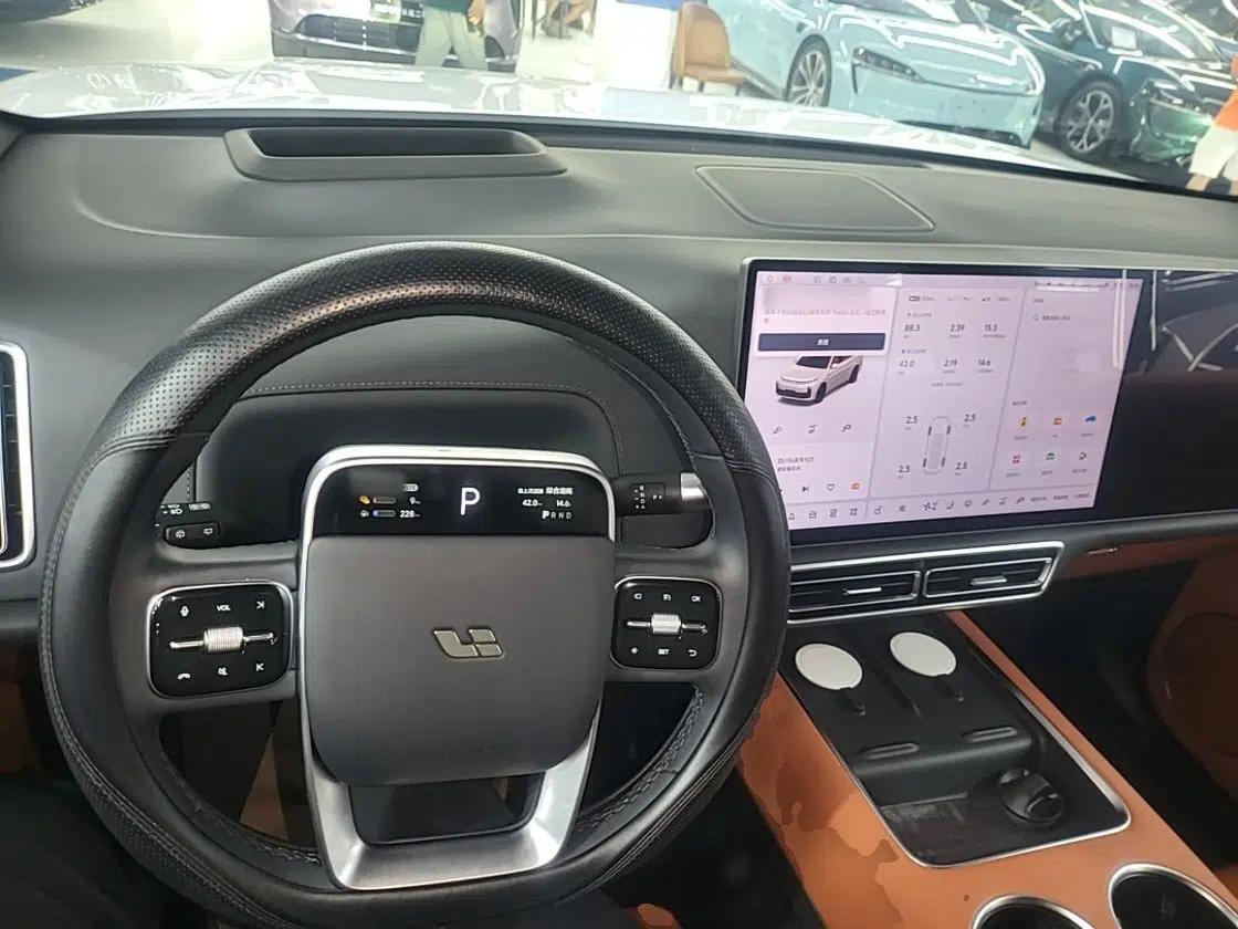 Li Auto L7 2023 Pro Model — миниатюра 13