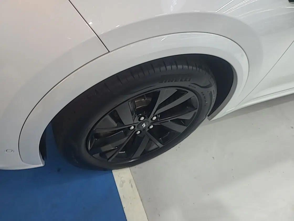 Li Auto L7 2023 Pro Model — миниатюра 10