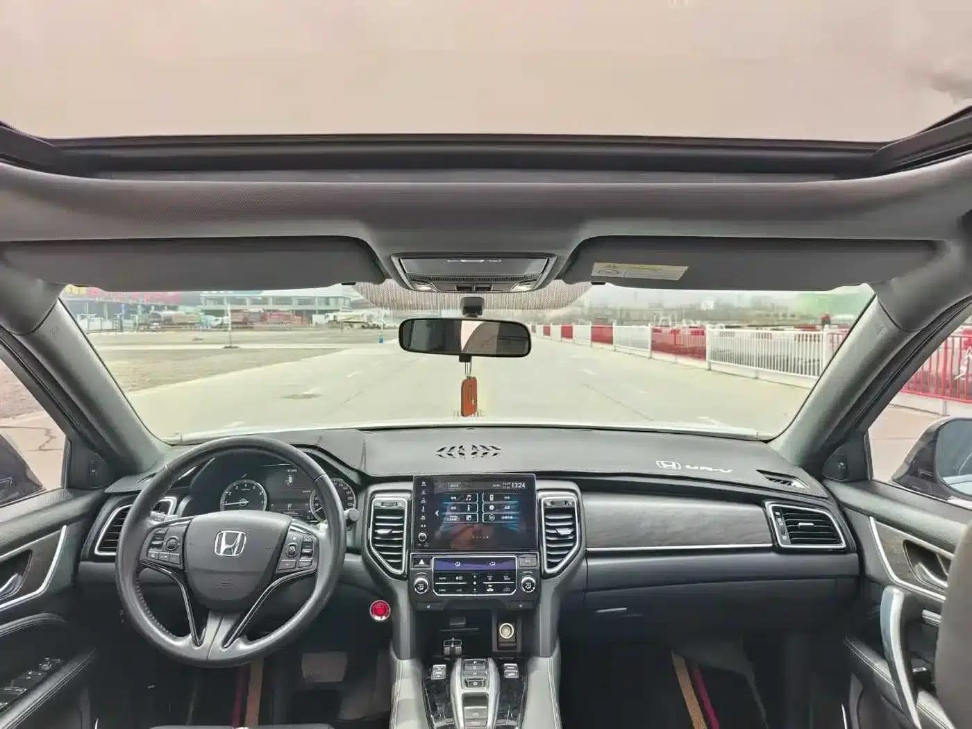 Honda UR-V 2020 370TURBO 2WD Premium Edition — миниатюра 8
