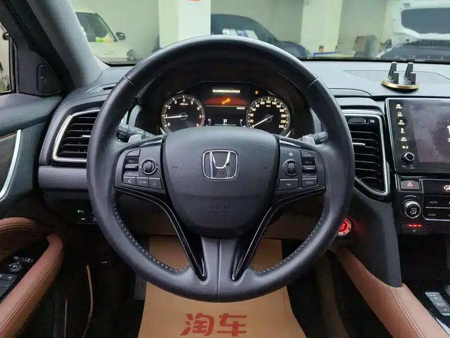 Honda UR-V 2020 370TURBO AWD Premium Edition — миниатюра 15