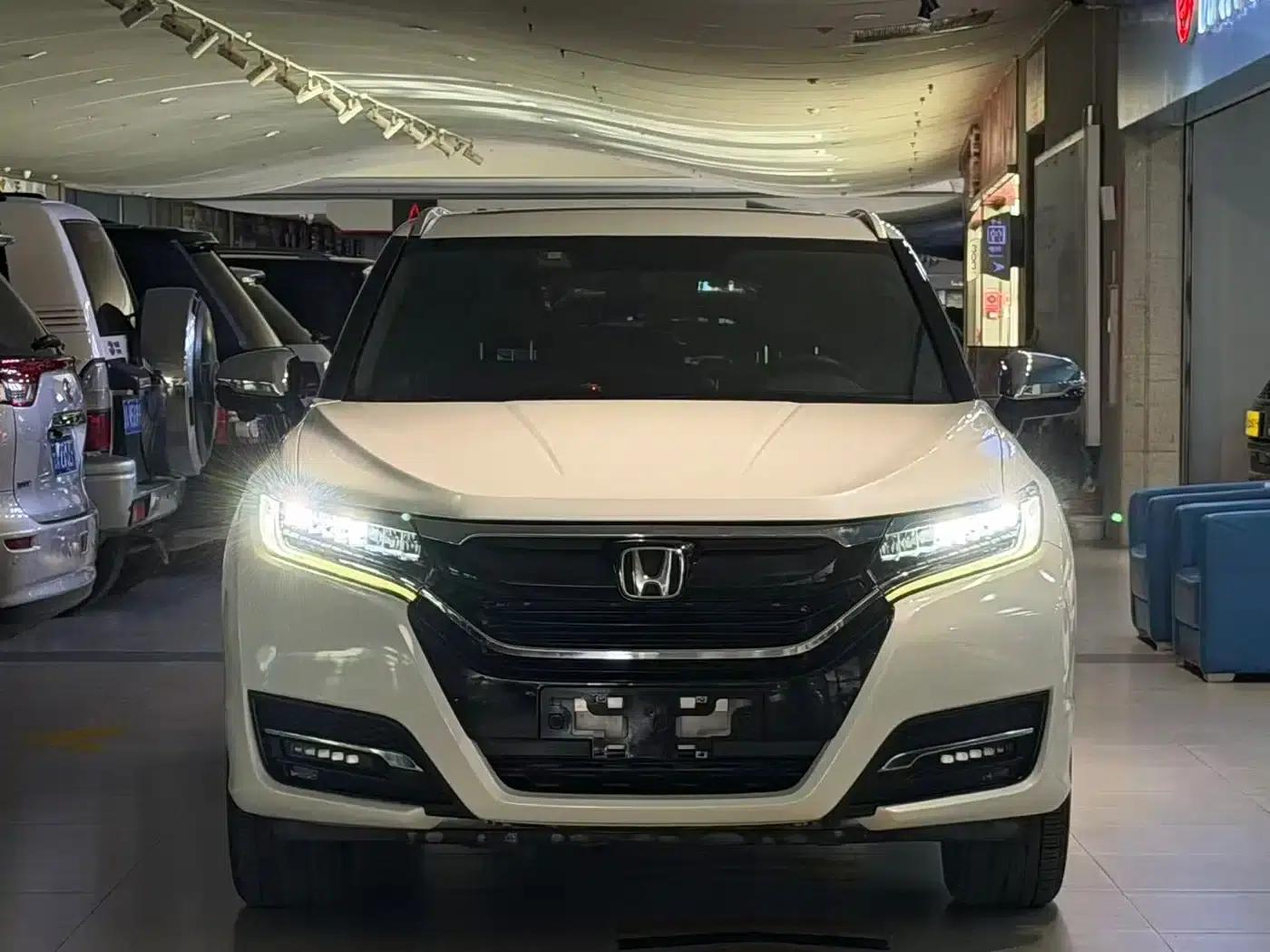 Honda UR-V 2017 370TURBO 4WD Premium Edition (National V Emission Standard) — миниатюра 2
