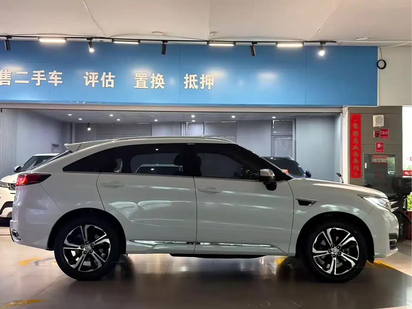Honda UR-V 2017 370TURBO 4WD Premium Edition (National V Emission Standard) — миниатюра 3