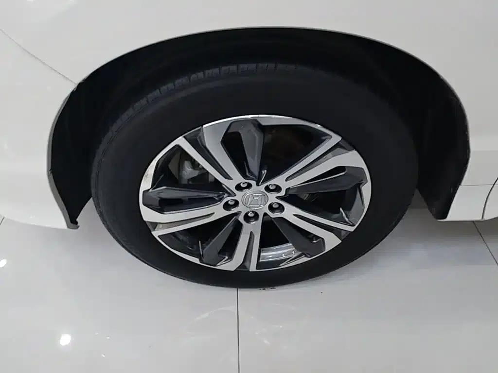 Honda UR-V 2020 240TURBO 2WD Elite Edition — миниатюра 23
