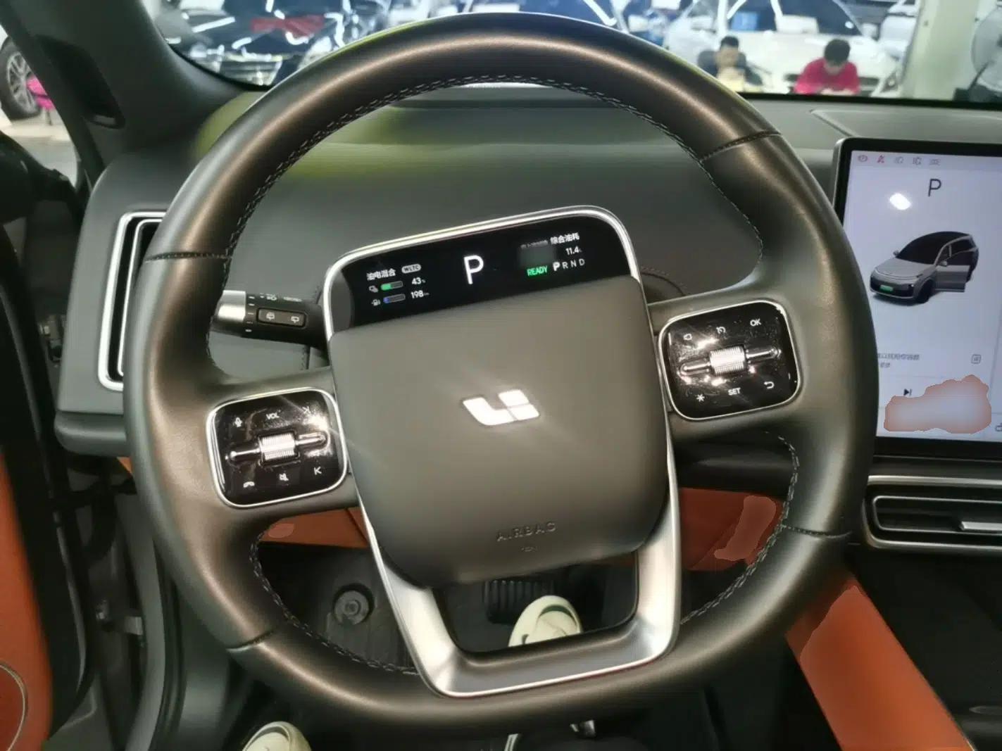 Li Auto L8 2023 Pro Model — миниатюра 13