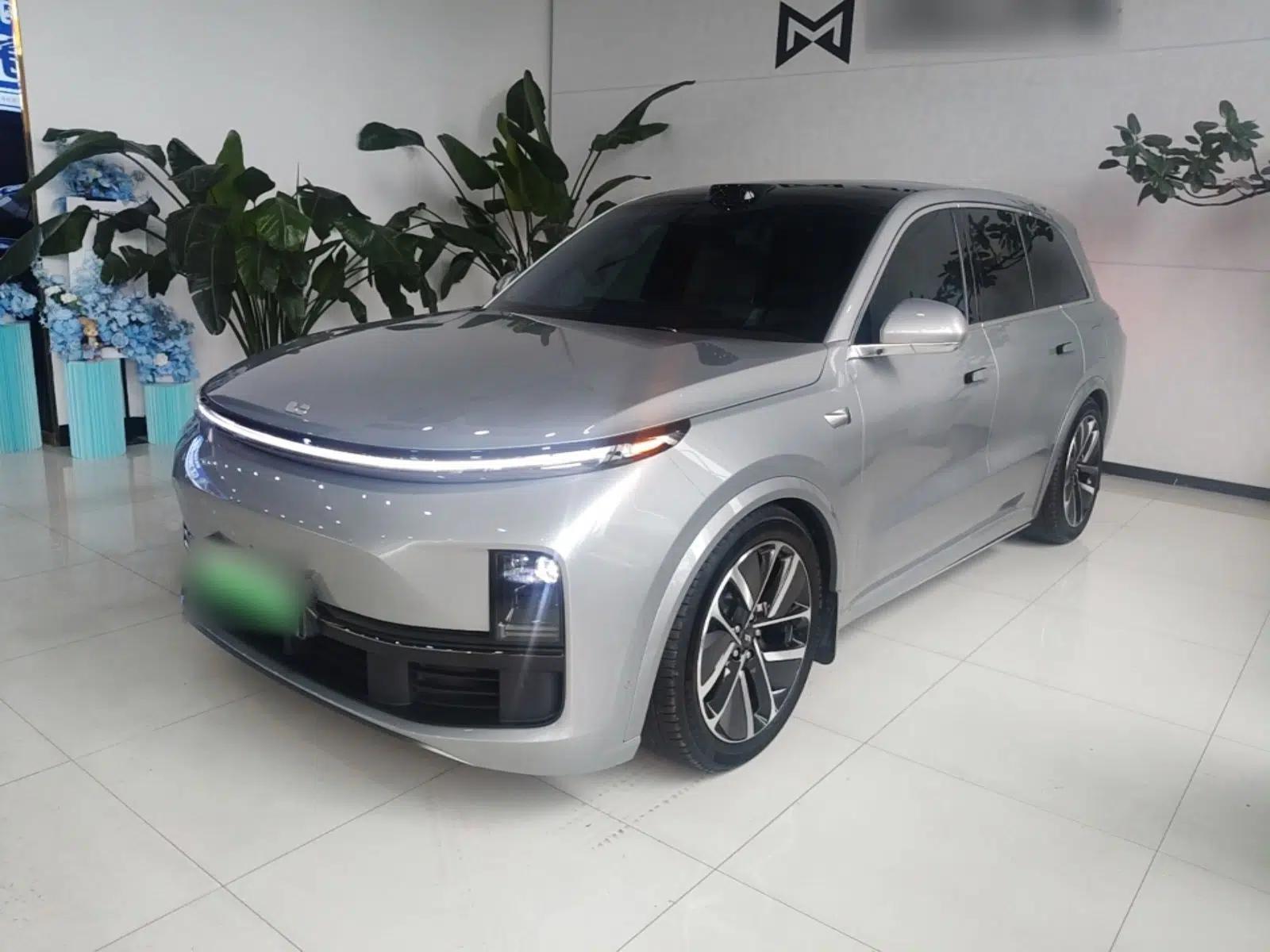 Li Auto L8 2024 Max — миниатюра 1
