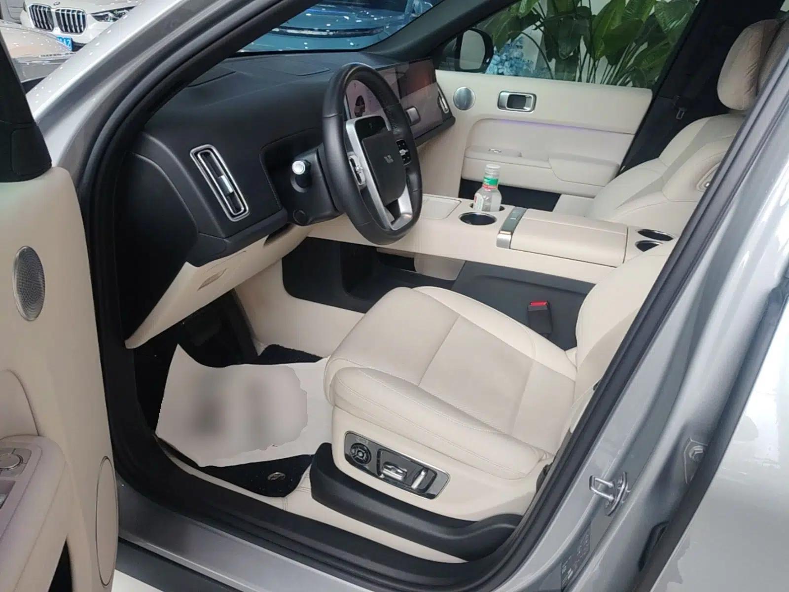 Li Auto L8 2024 Max — миниатюра 18