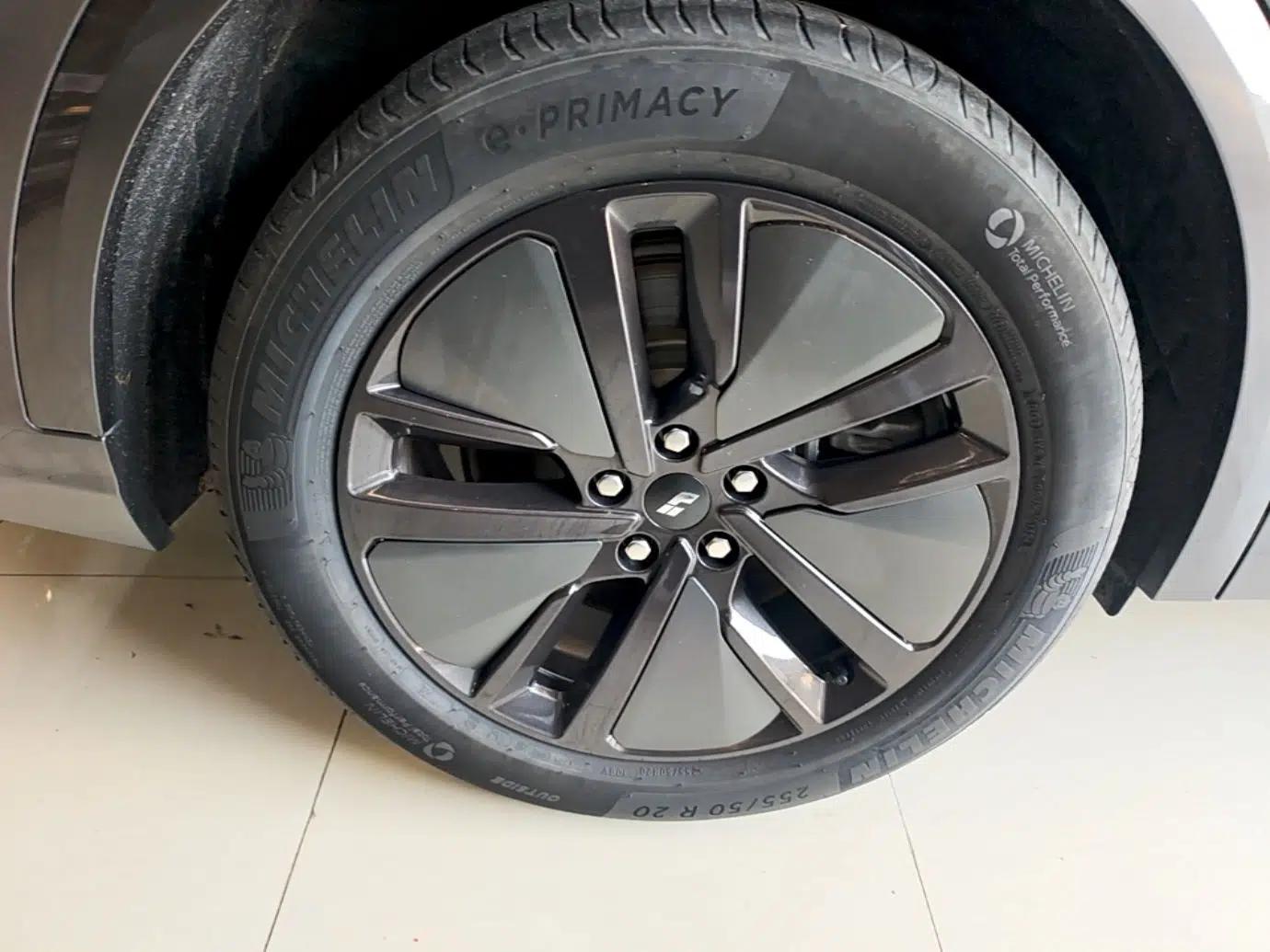Li Auto L8 2024 Pro Model — миниатюра 11