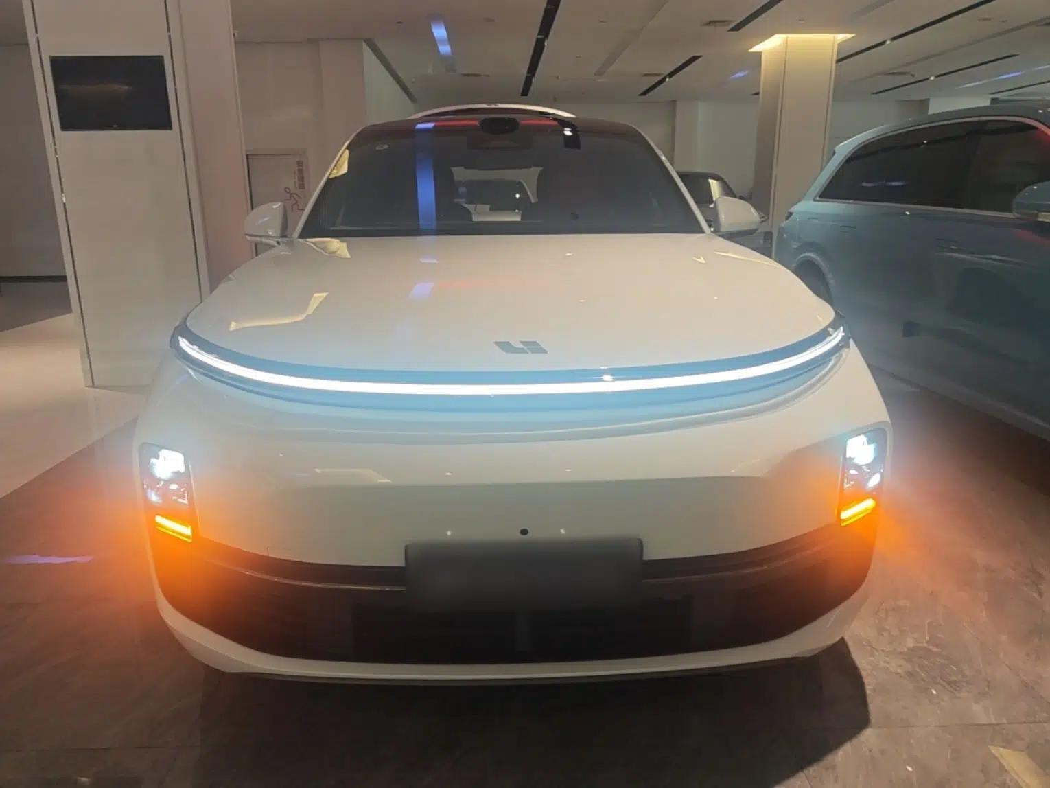 Li Auto L8 2025 Ultra Smart Refreshed Edition — миниатюра 2