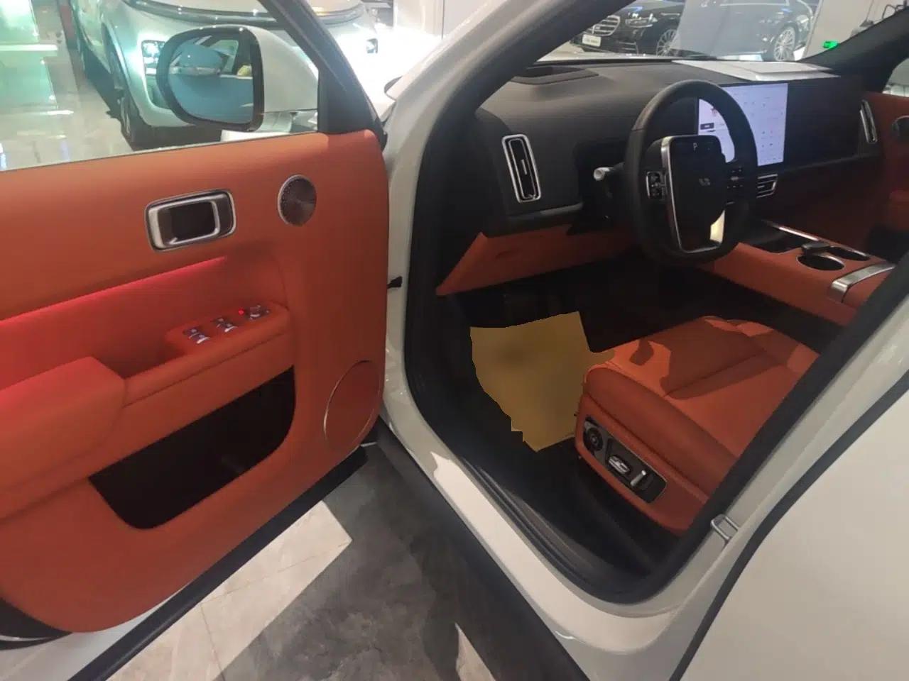 Li Auto L8 2025 Ultra Smart Refreshed Edition — миниатюра 18