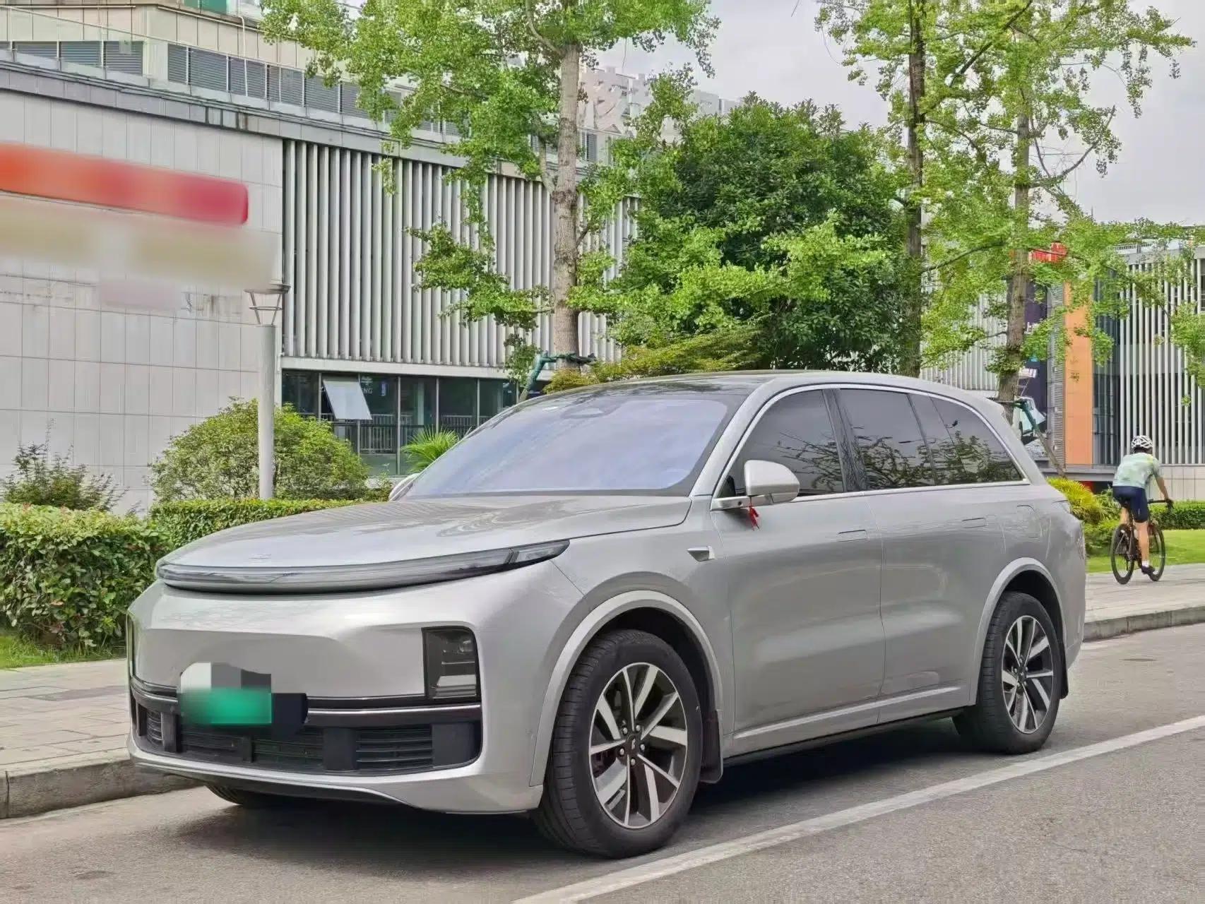 Li Auto L8 2023 Air model — миниатюра 1