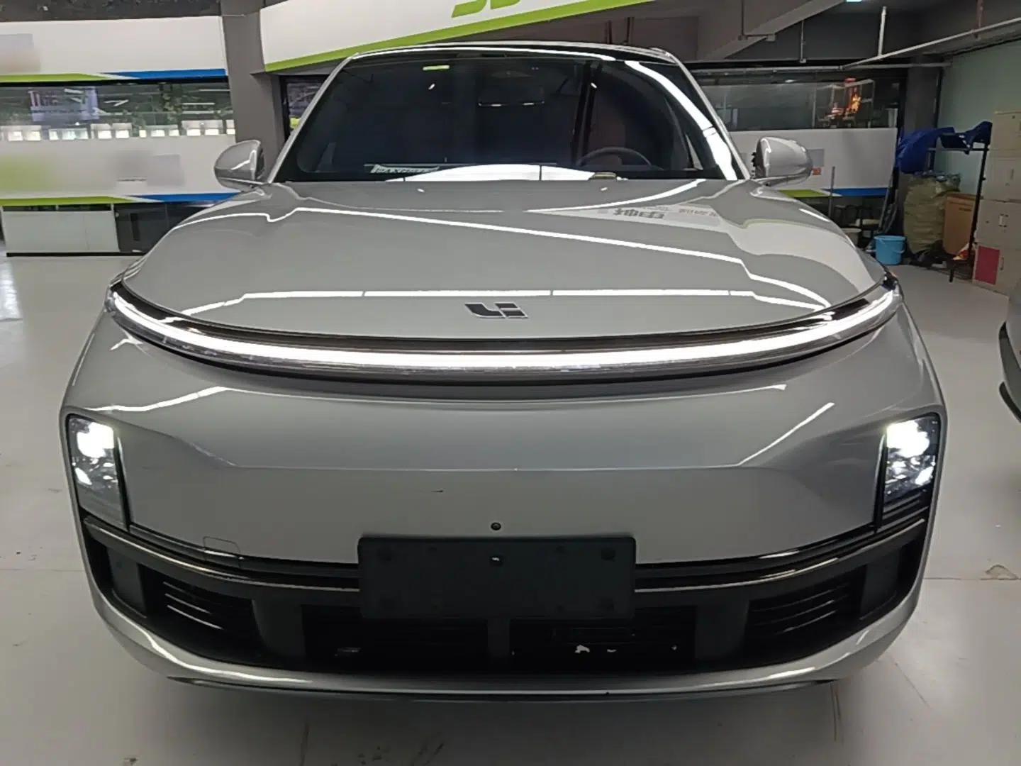 Li Auto L8 2023 Air model — миниатюра 2