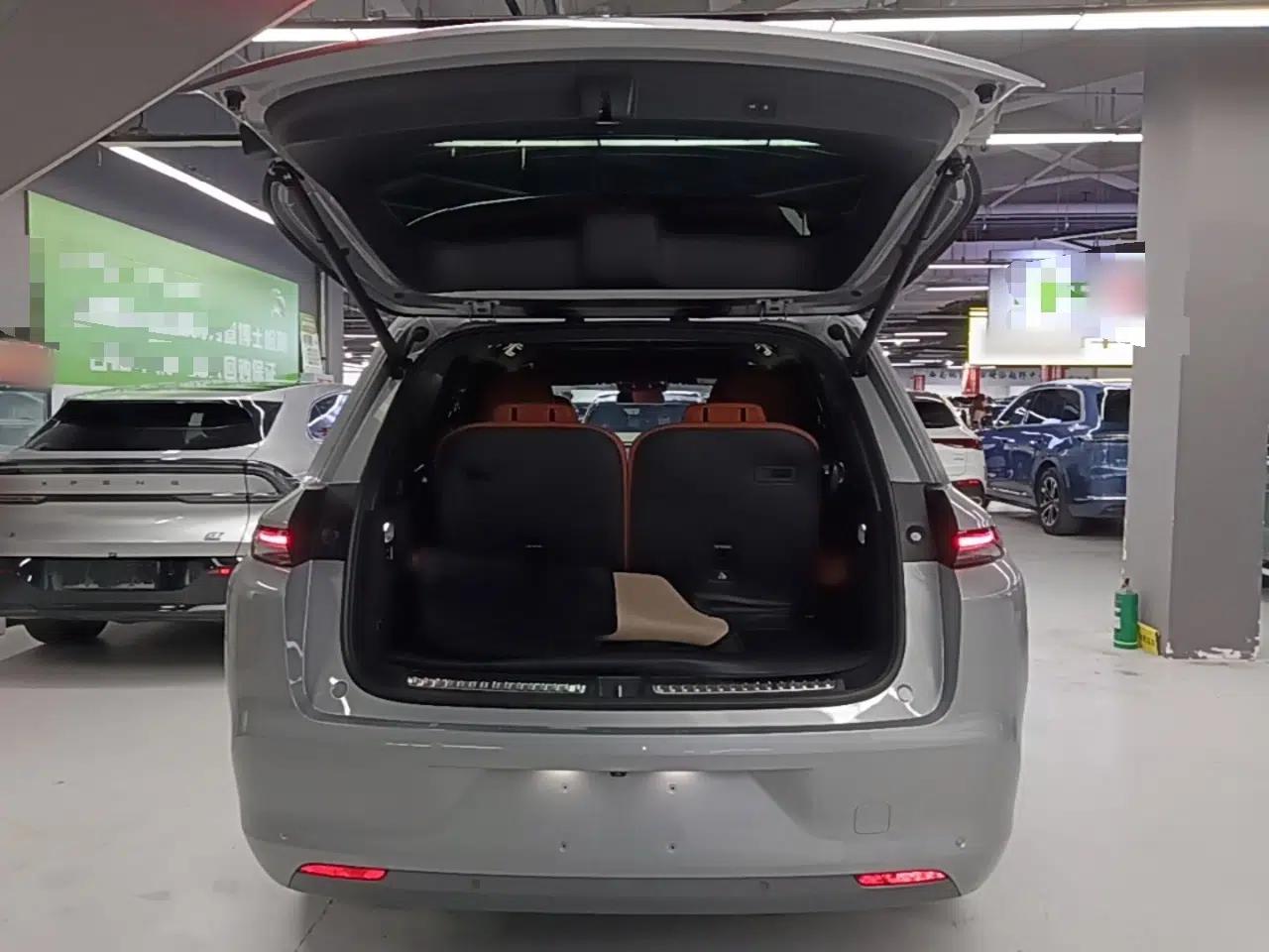 Li Auto L8 2023 Air model — миниатюра 22