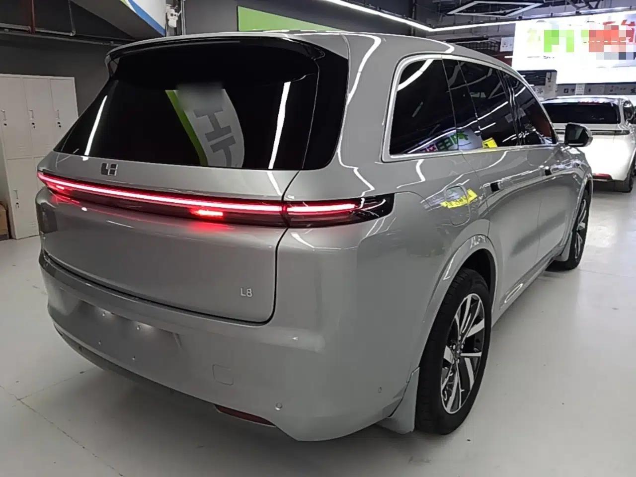 Li Auto L8 2023 Air model — миниатюра 6