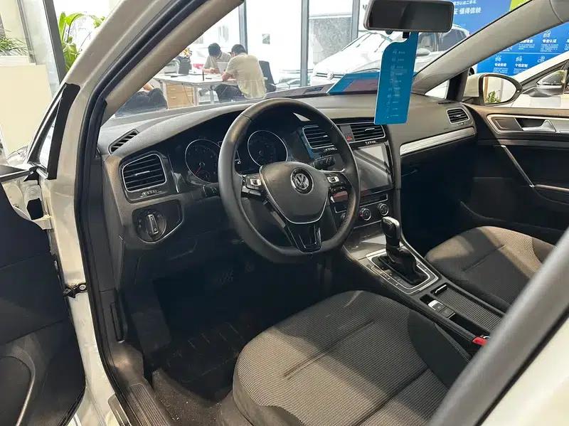 2018 Golf 230TSI Automatic Comfort — миниатюра 13