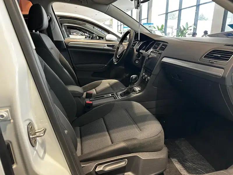 2018 Golf 230TSI Automatic Comfort — миниатюра 8