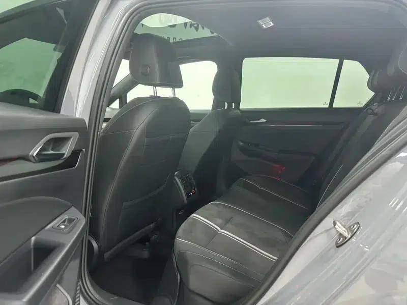 2023 Golf 280TSI DSG R-Line Lite — миниатюра 22