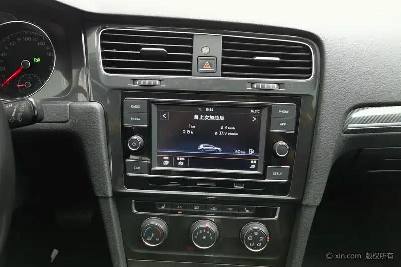 2018 Golf 230TSI Automatic Luxury — миниатюра 13