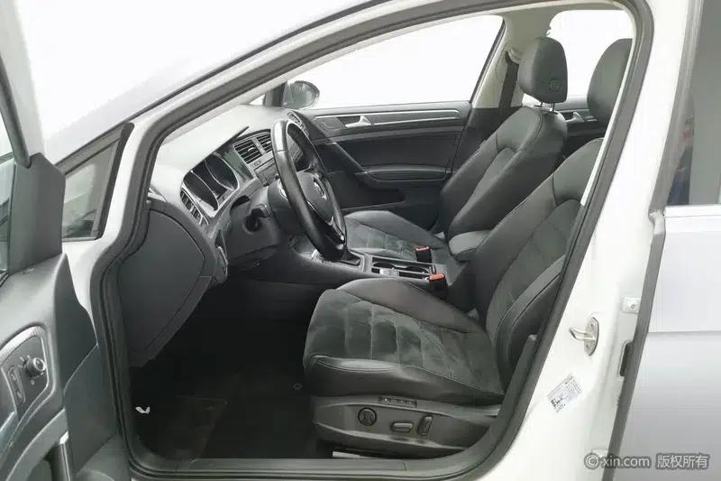 2018 Golf 230TSI Automatic Luxury — миниатюра 17
