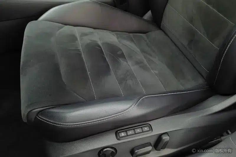 2018 Golf 230TSI Automatic Luxury — миниатюра 18