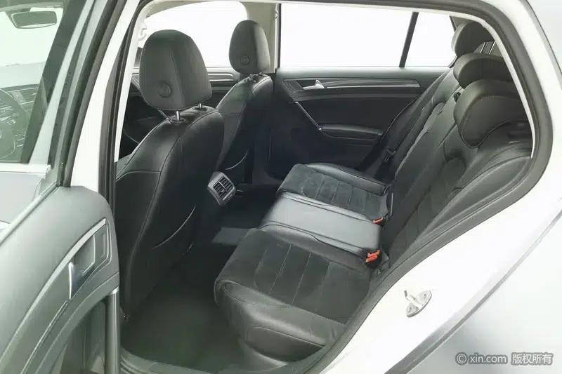 2018 Golf 230TSI Automatic Luxury — миниатюра 20