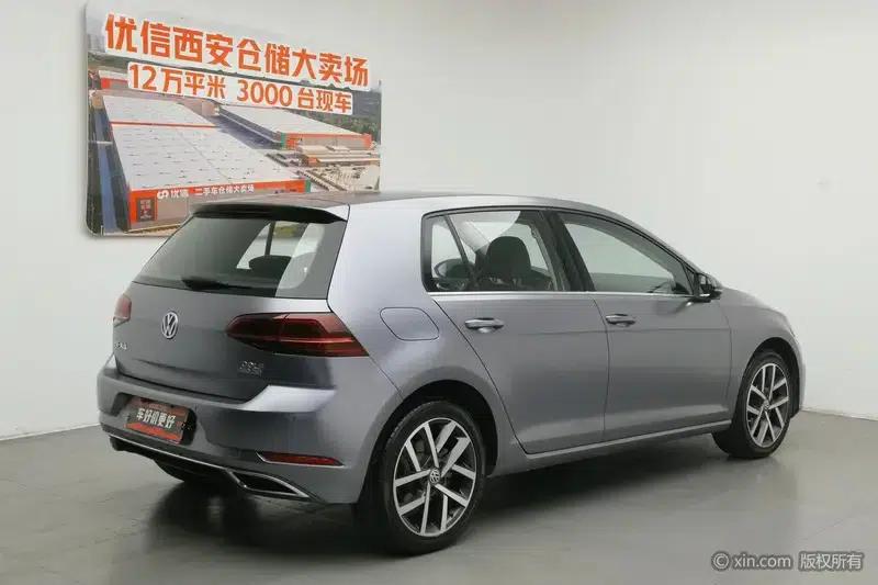 2018 Golf 230TSI Automatic Luxury — миниатюра 4
