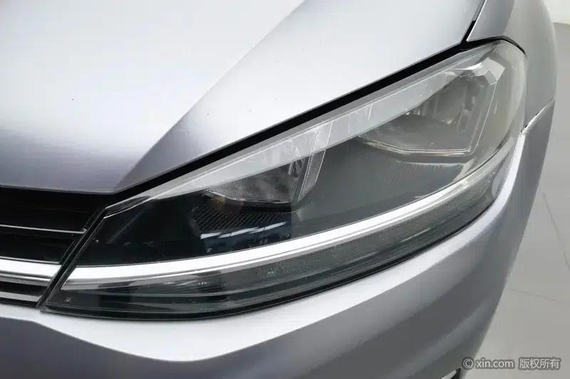2018 Golf 230TSI Automatic Luxury — миниатюра 7