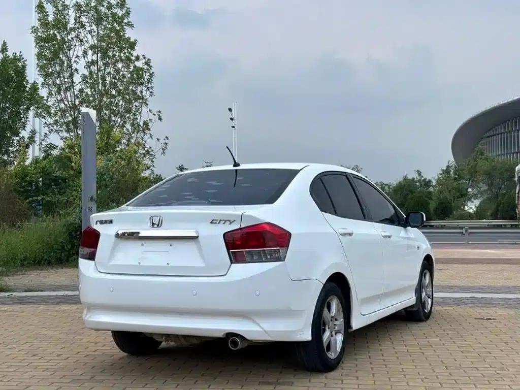 Honda City Classic 2008 1.5L Automatic Elite Edition — миниатюра 4