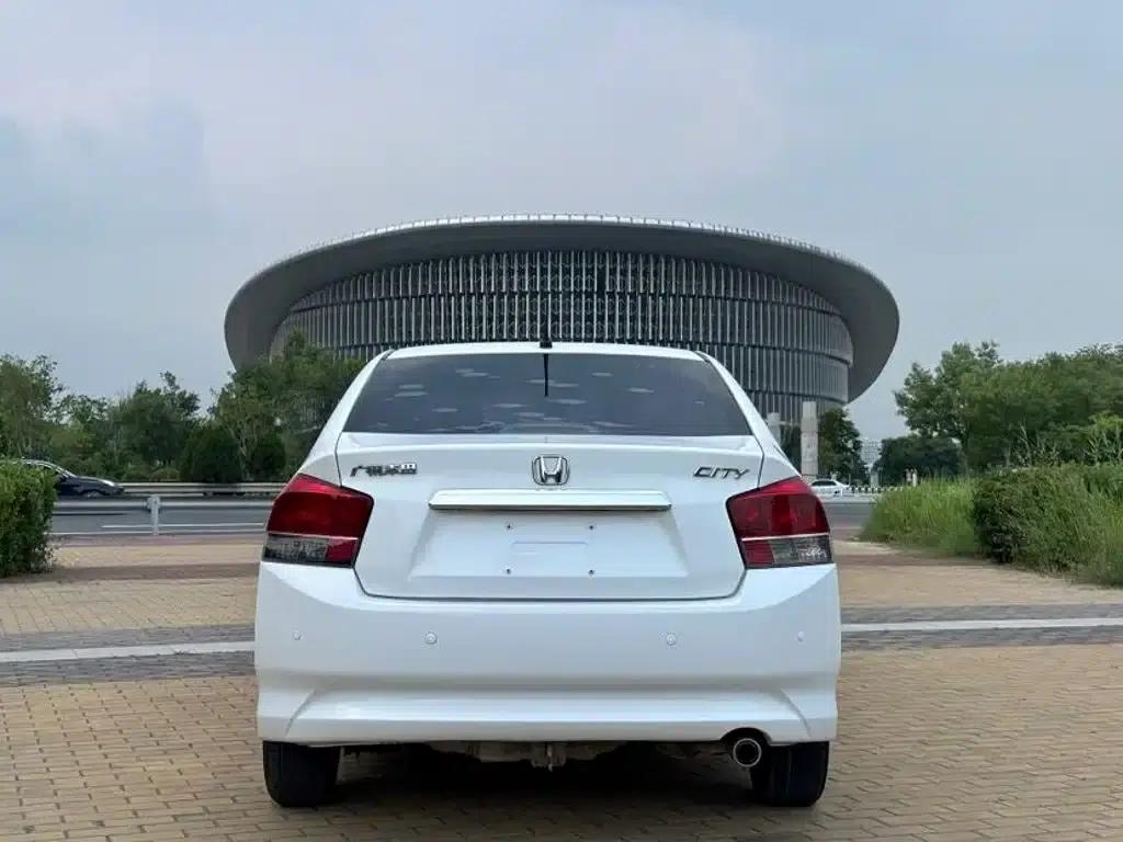 Honda City Classic 2008 1.5L Automatic Elite Edition — миниатюра 5