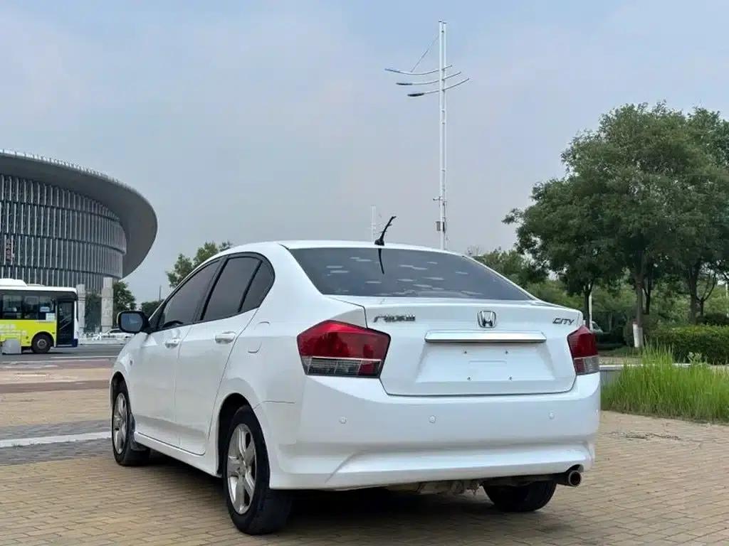 Honda City Classic 2008 1.5L Automatic Elite Edition — миниатюра 6