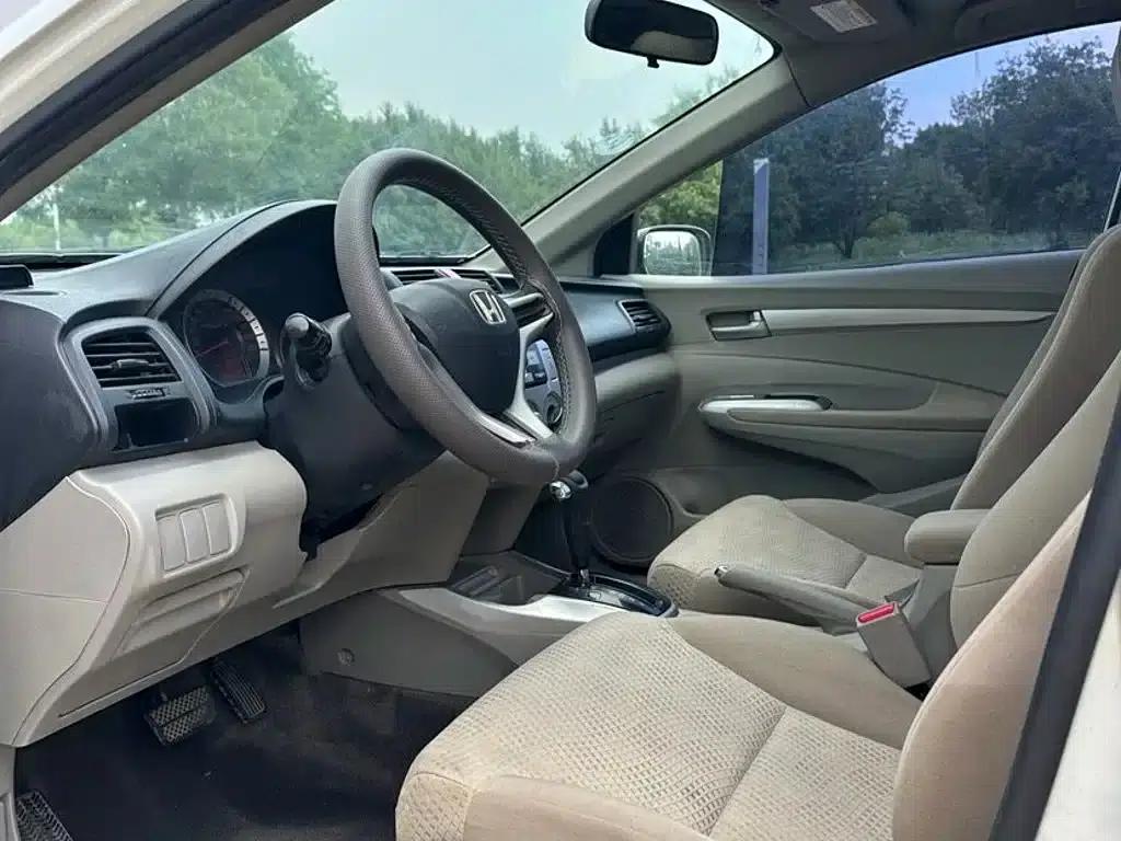Honda City Classic 2008 1.5L Automatic Elite Edition — миниатюра 8