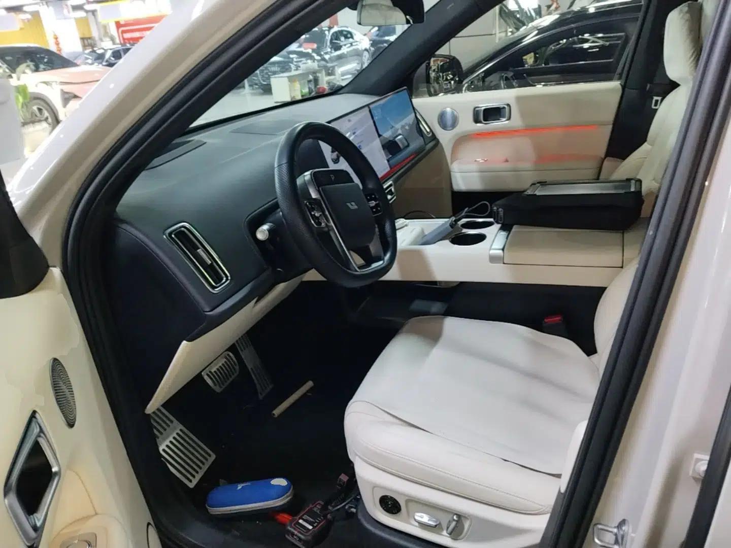 Li Auto L6 2024 Max — миниатюра 17