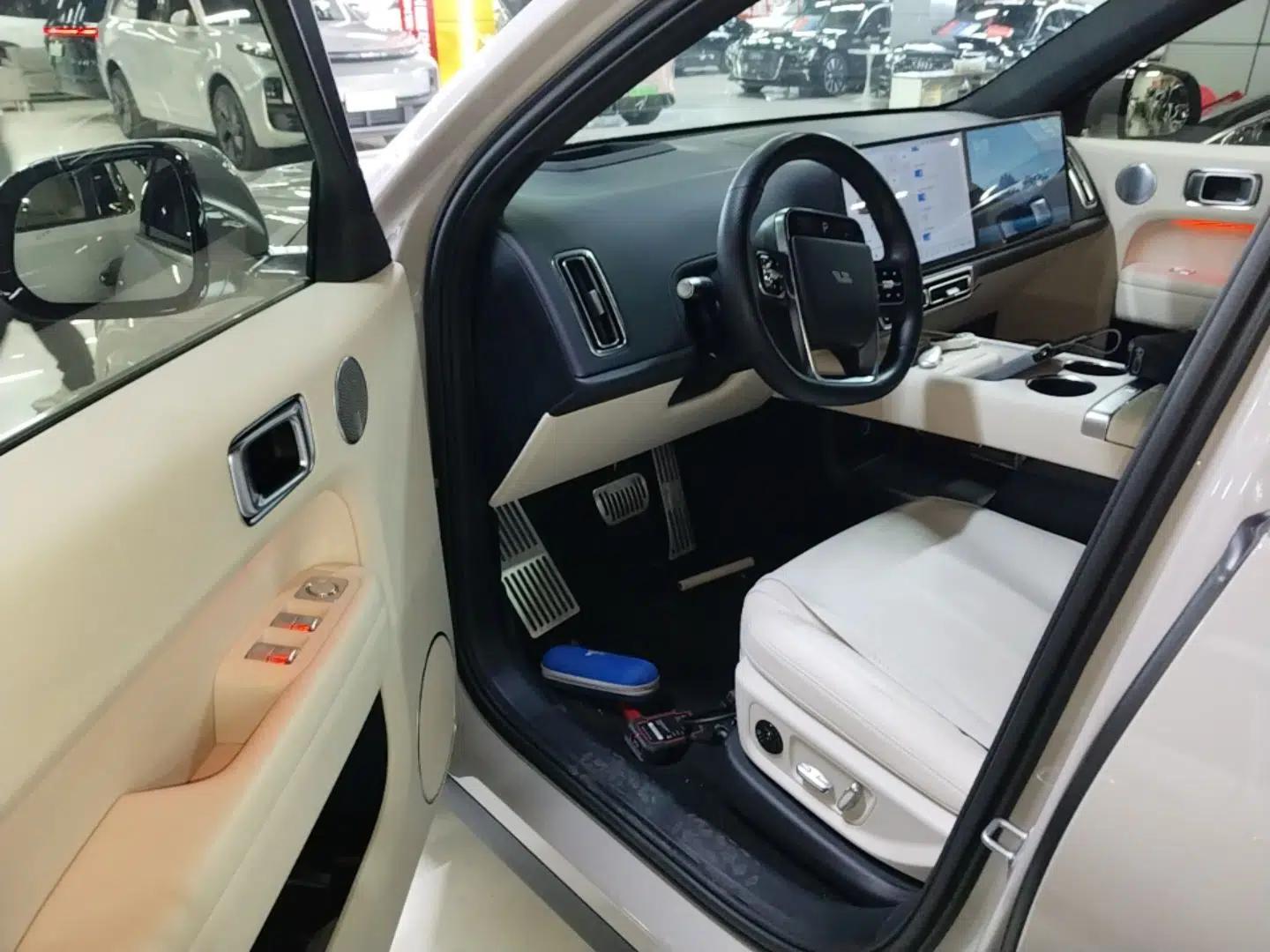 Li Auto L6 2024 Max — миниатюра 18