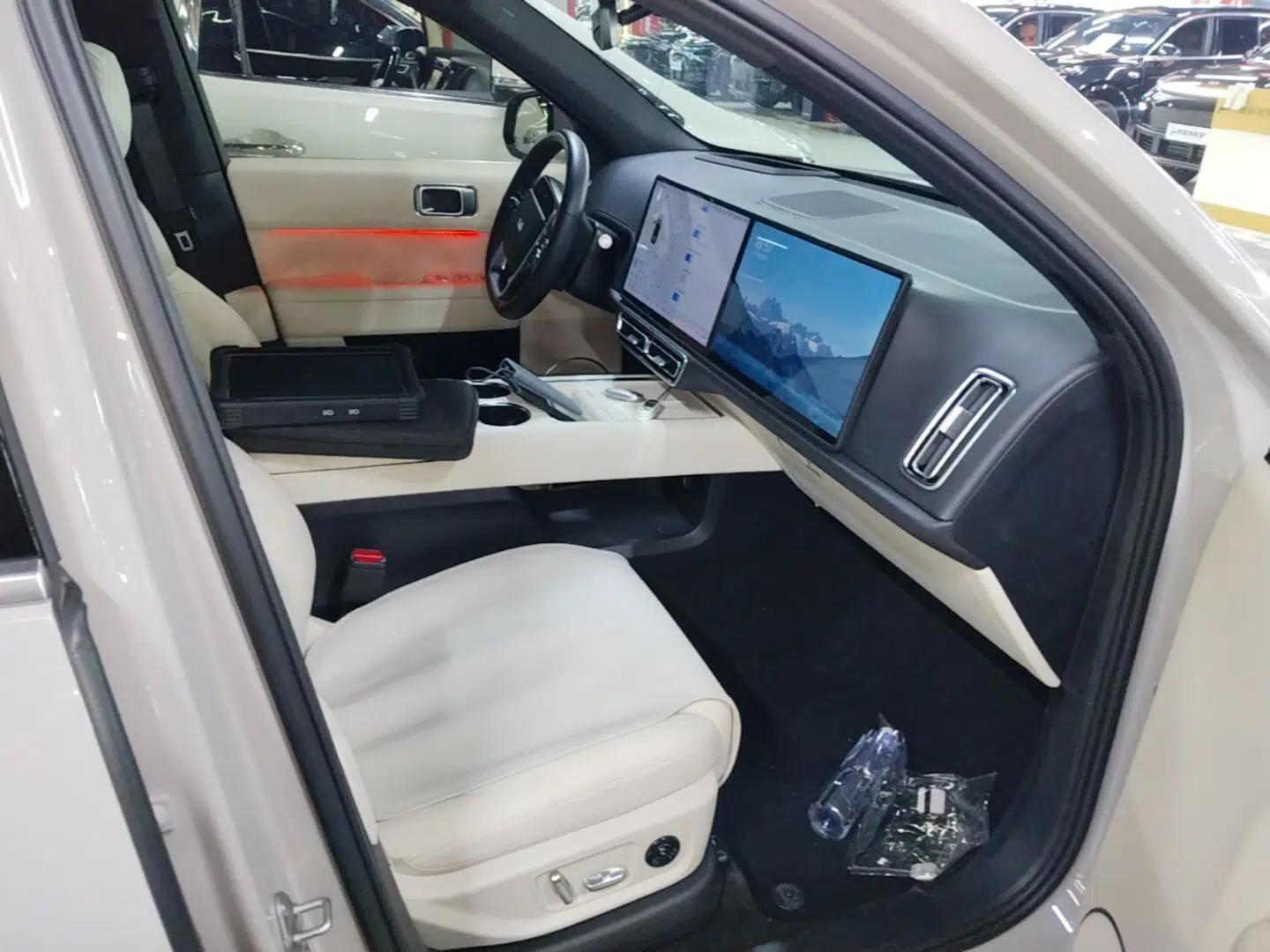 Li Auto L6 2024 Max — миниатюра 19