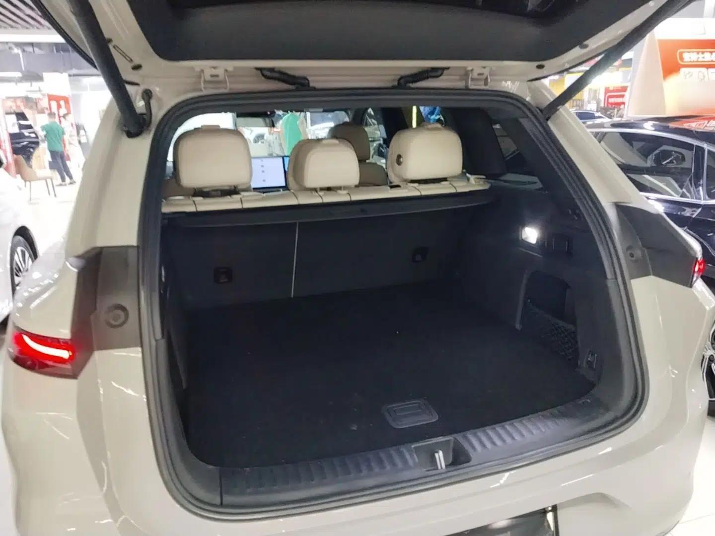 Li Auto L6 2024 Max — миниатюра 22