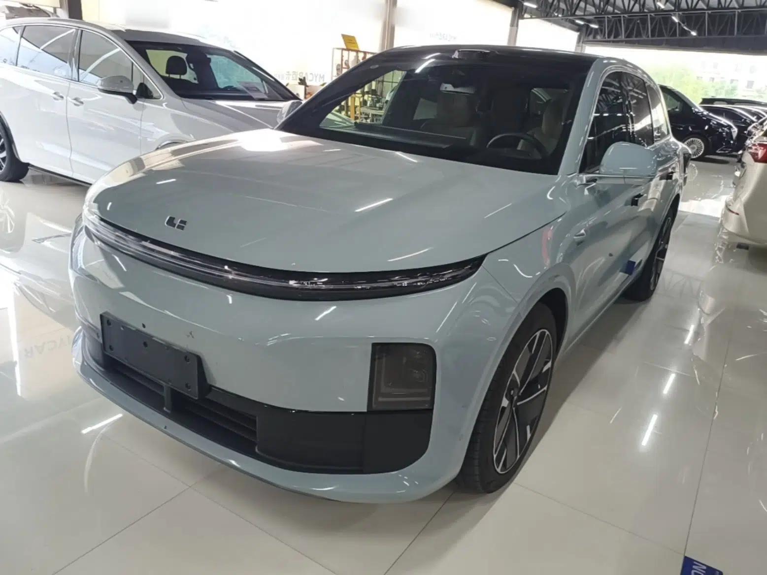 Li Auto L6 2025 Max Smart Refresh Edition — миниатюра 1