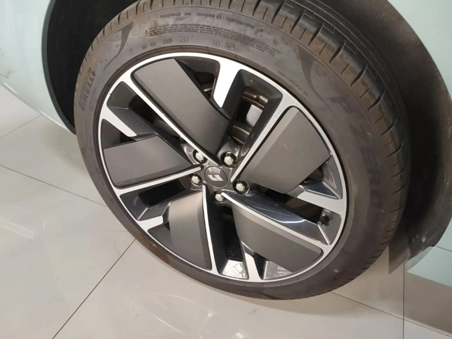 Li Auto L6 2025 Max Smart Refresh Edition — миниатюра 11