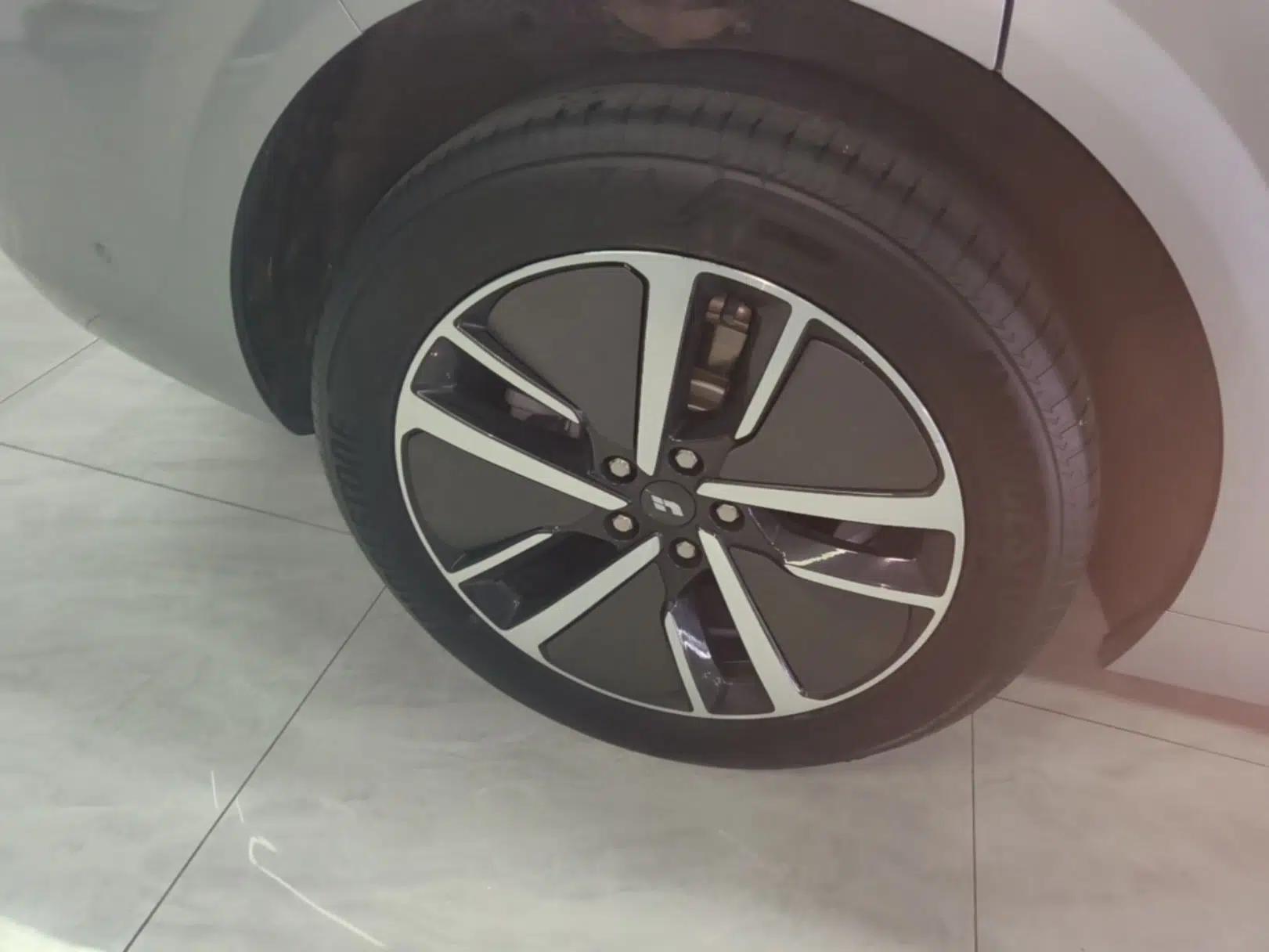 Li Auto L6 2024 Max — миниатюра 11