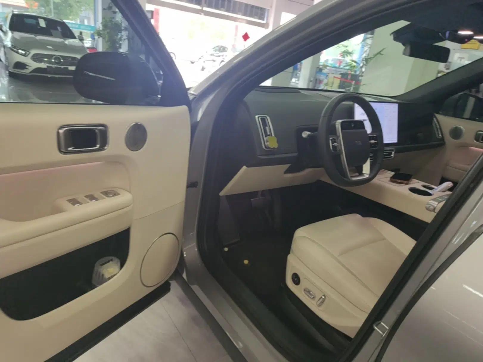 Li Auto L6 2024 Max — миниатюра 18