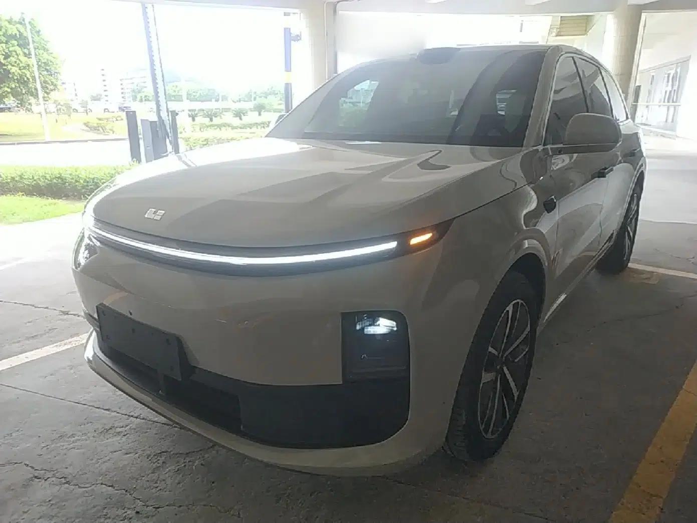 Li Auto L6 2024 Max — миниатюра 1