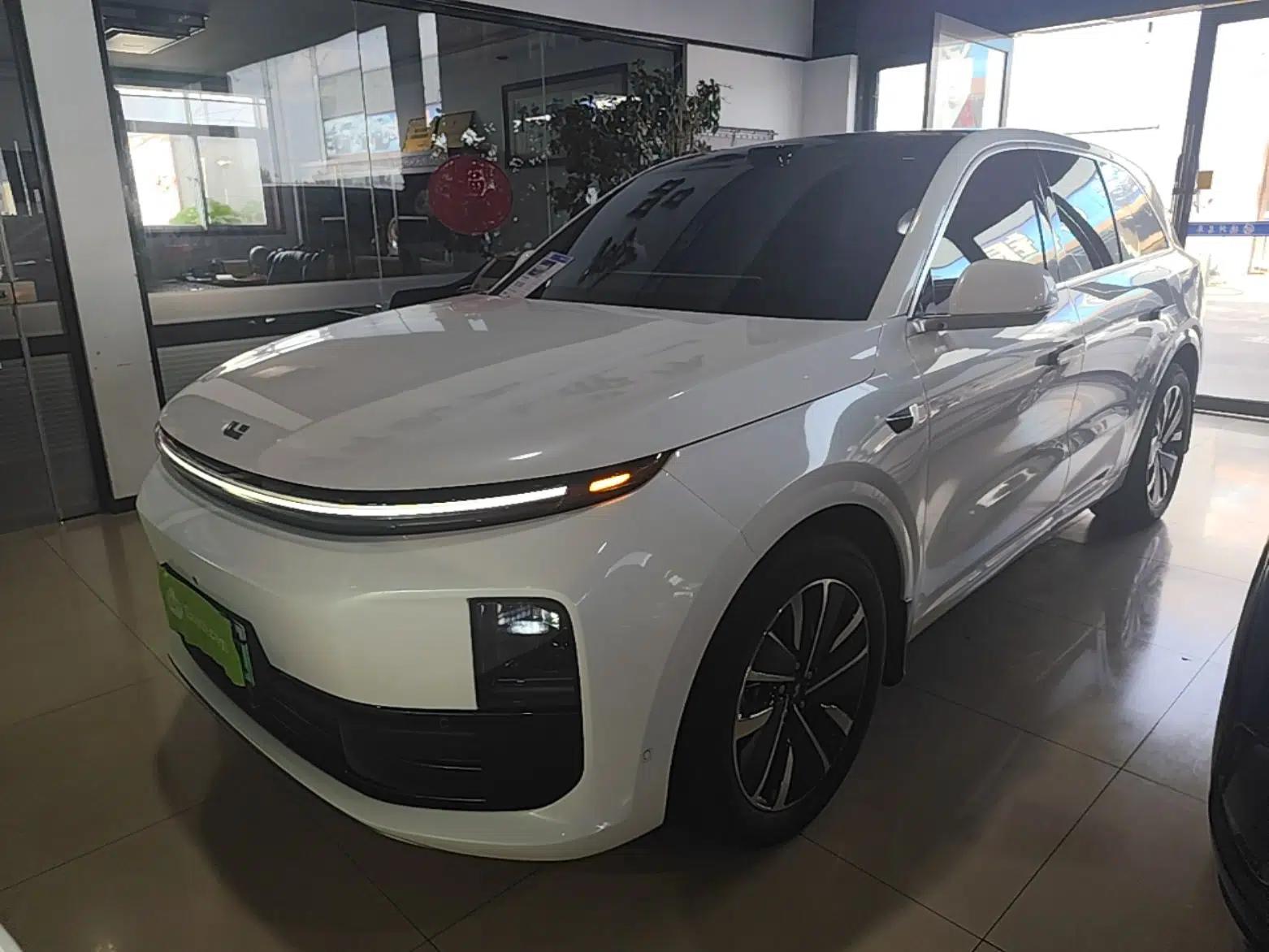 Li Auto L6 2025 Pro Smart Refresh Edition — миниатюра 1