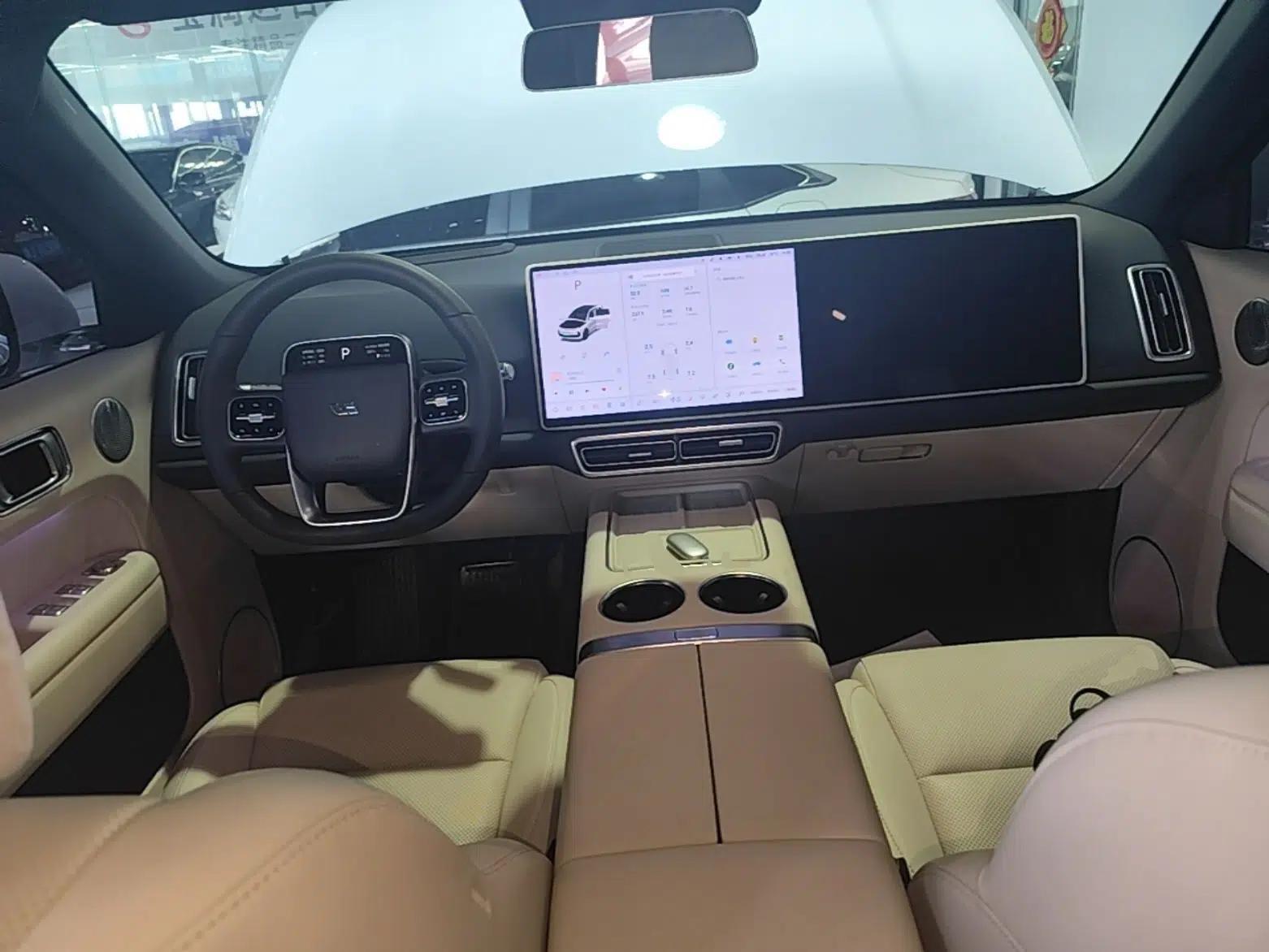 Li Auto L6 2025 Pro Smart Refresh Edition — миниатюра 12