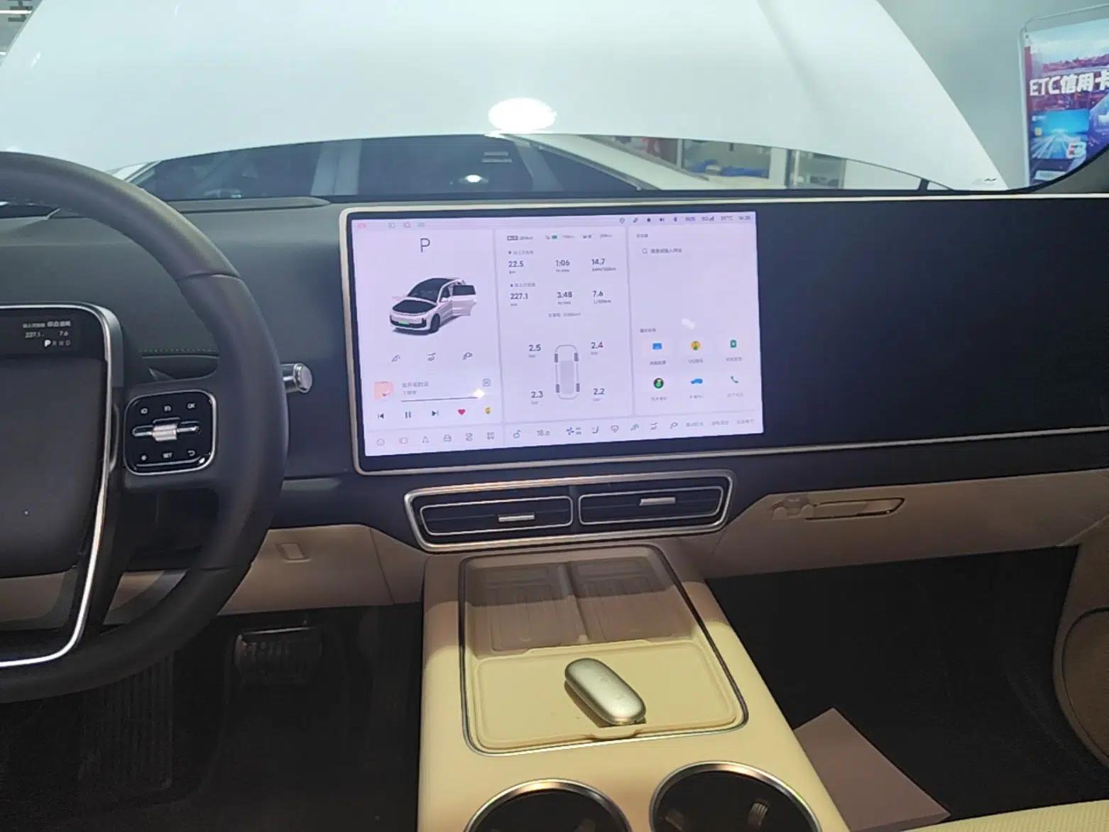 Li Auto L6 2025 Pro Smart Refresh Edition — миниатюра 15