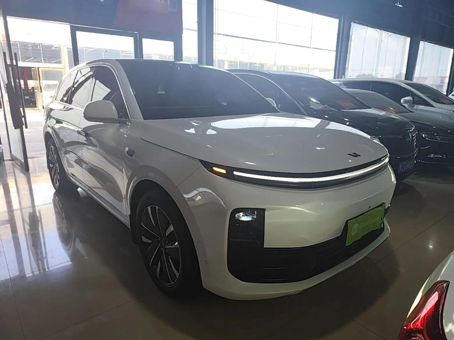 Li Auto L6 2025 Pro Smart Refresh Edition — миниатюра 3