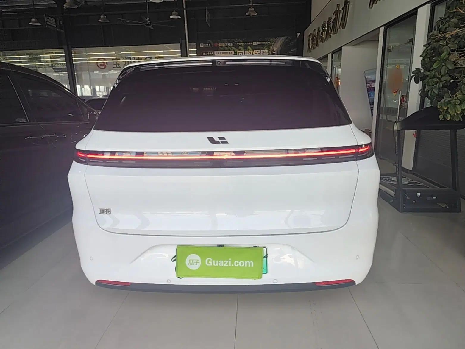 Li Auto L6 2025 Pro Smart Refresh Edition — миниатюра 5