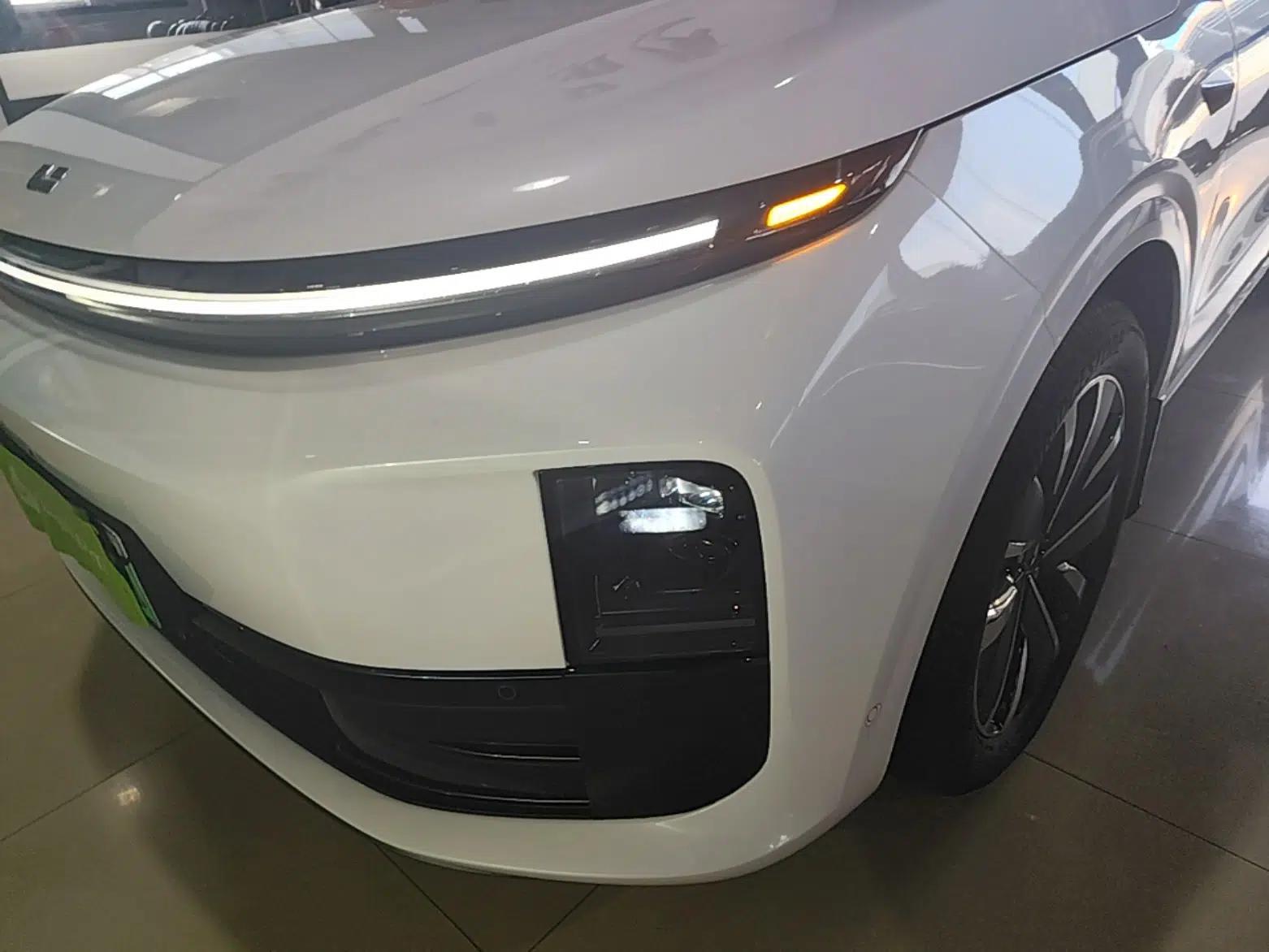 Li Auto L6 2025 Pro Smart Refresh Edition — миниатюра 8
