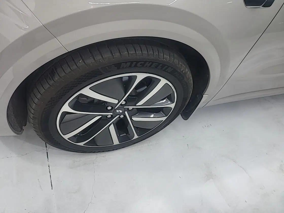 Li Auto L6 2024 Max — миниатюра 10