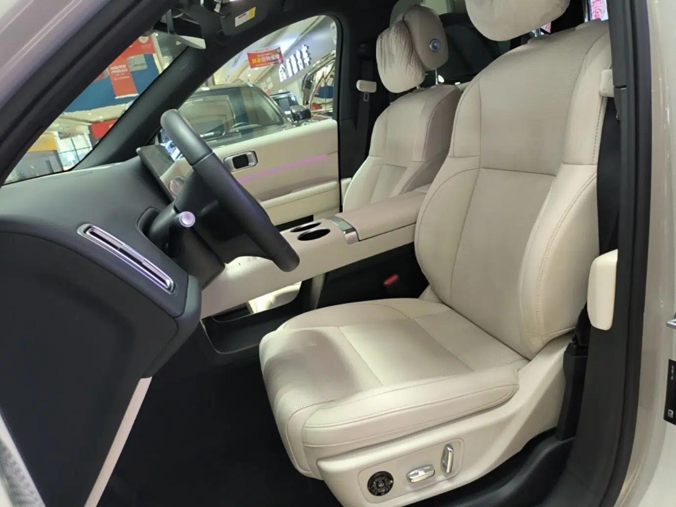 Li Auto L6 2025 Pro Smart Refresh Edition — миниатюра 17
