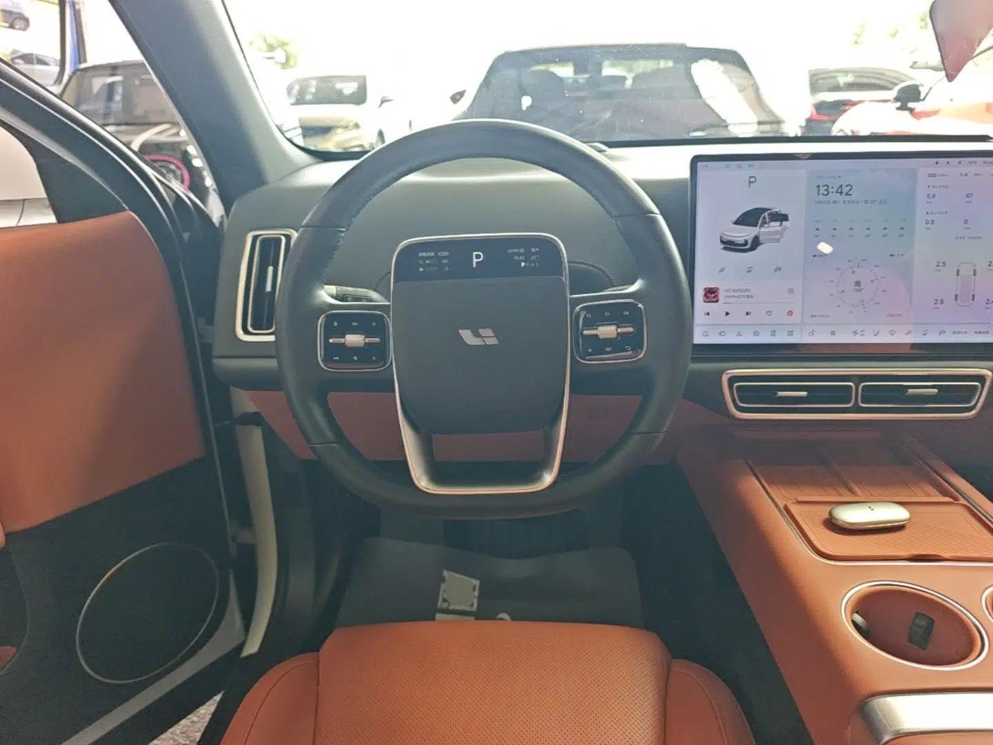 Li Auto L6 2024 Max — миниатюра 13