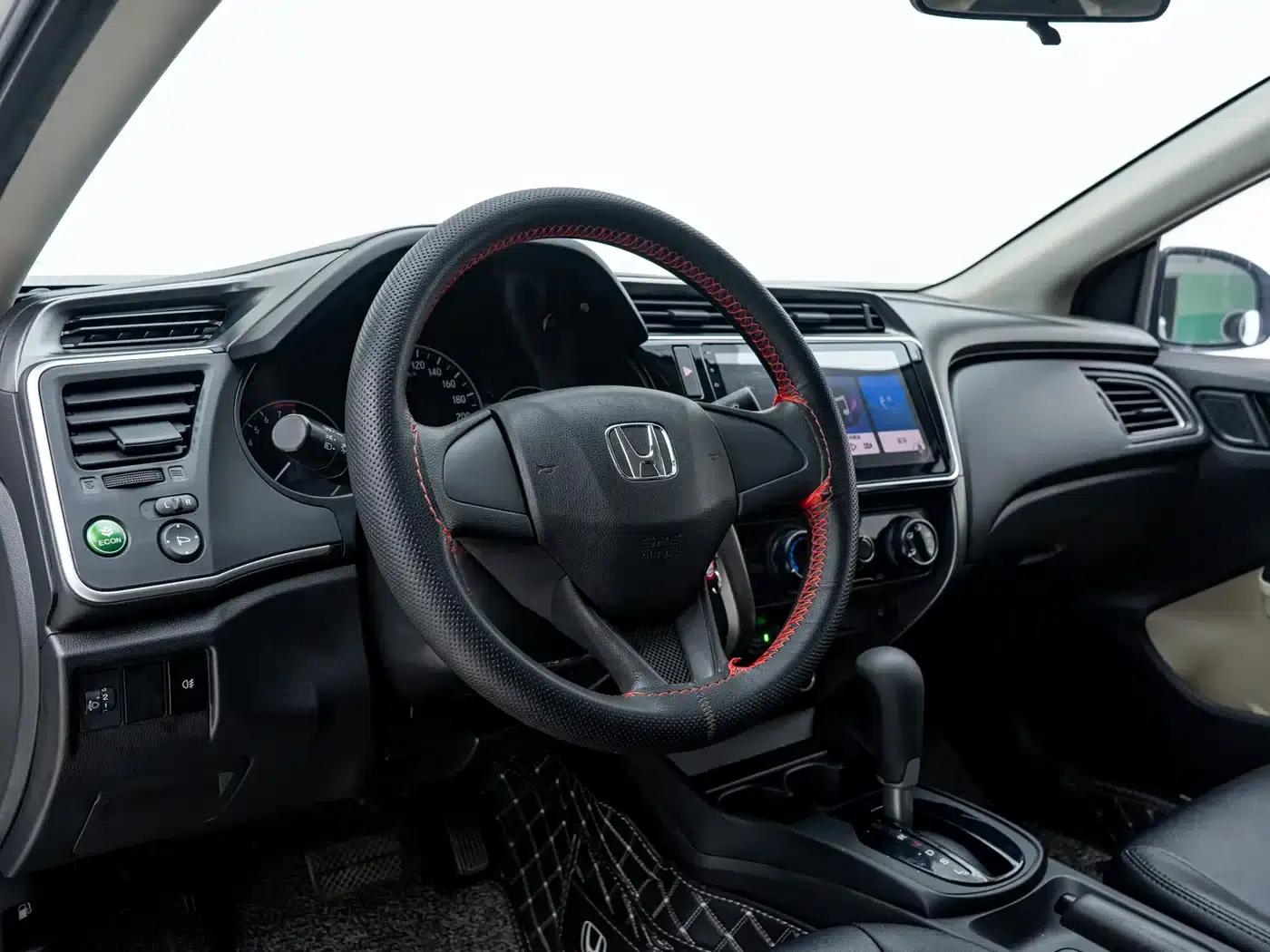 Honda City 2018 1.5L CVT Comfort Edition — миниатюра 8