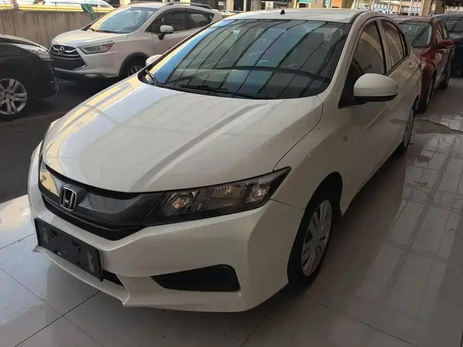 Honda City 2015 1.5L CVT Comfort Edition — миниатюра 1